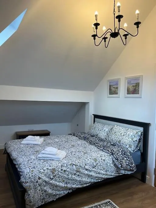Luxury Detached House Sheffield City Centre Sleeps 4 Holiday home