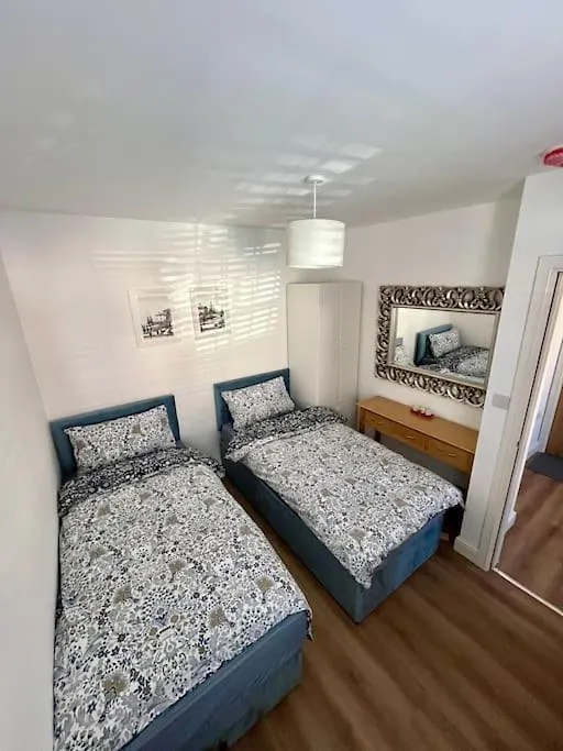 Dom wakacyjny Luxury Detached House Sheffield City Centre Sleeps 4